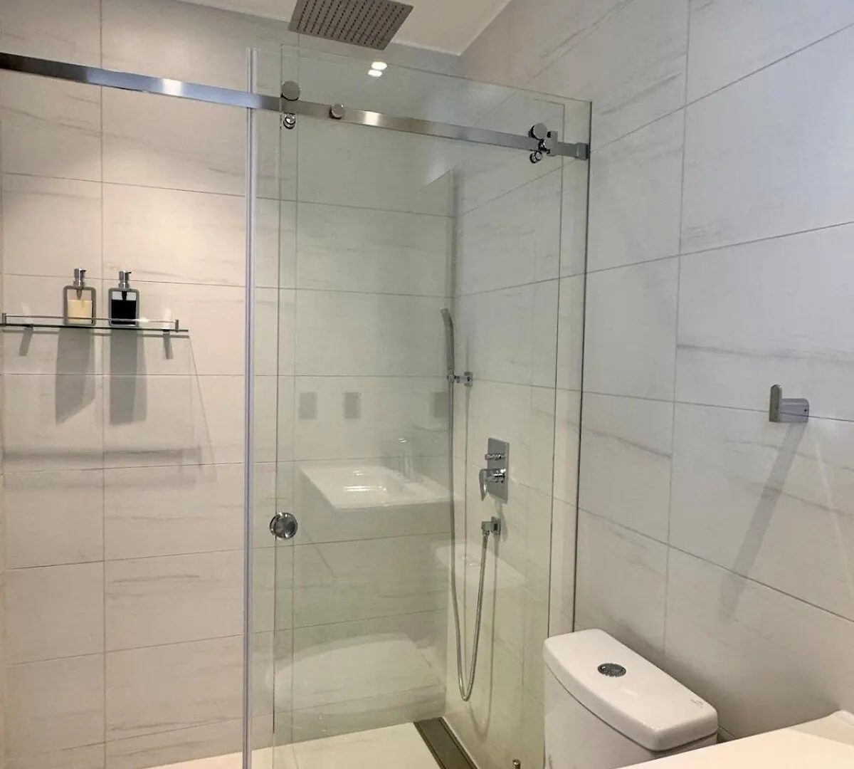 New Mini Suite, La Carolina Quito